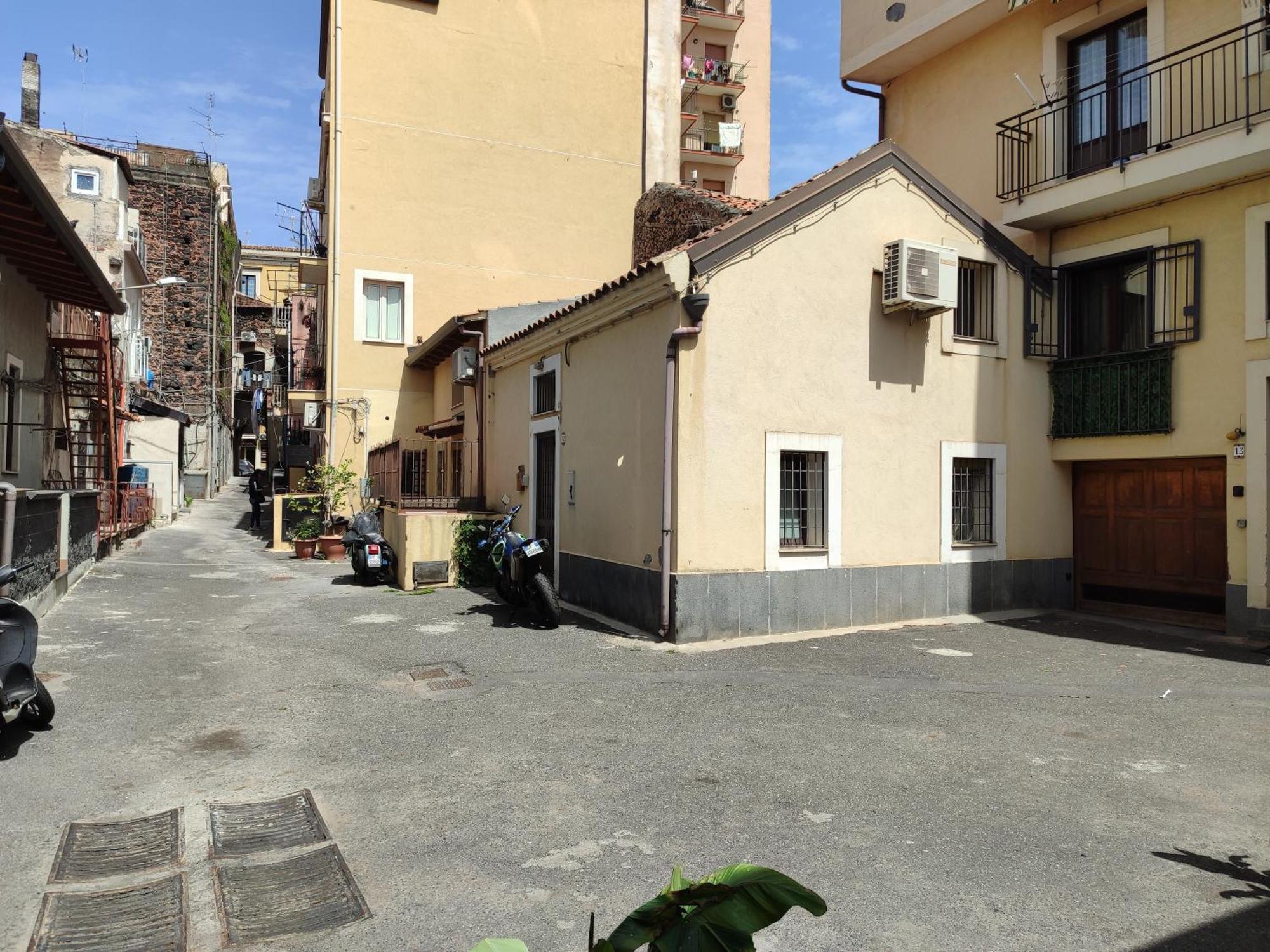 Le Case Del Cortile Catania Luaran gambar